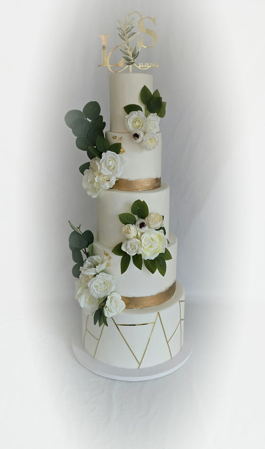 Wedding Cake Golden Lines